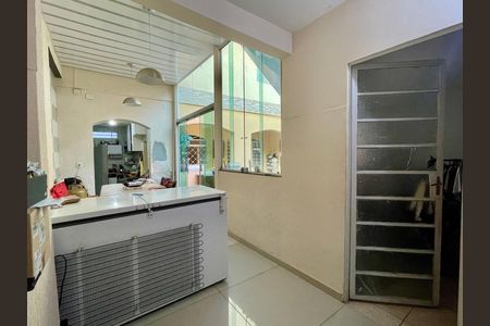 Casa para alugar com 200m², 3 quartos e 2 vagas