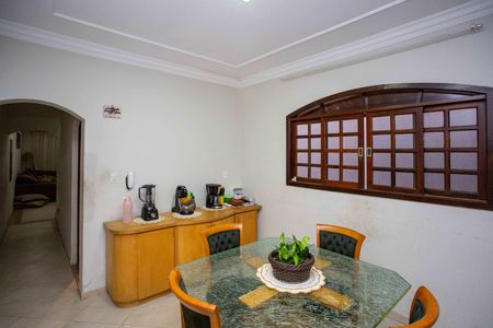 Casa à venda com 130m², 4 quartos e 2 vagasSala de Jantar