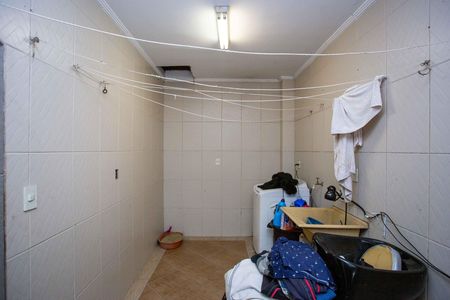 Casa à venda com 130m², 4 quartos e 2 vagasÁrea de Serviço