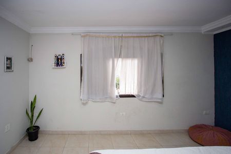 Casa à venda com 130m², 4 quartos e 2 vagasQuarto Suíte