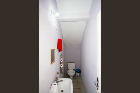 Casa à venda com 130m², 4 quartos e 2 vagasLavabo