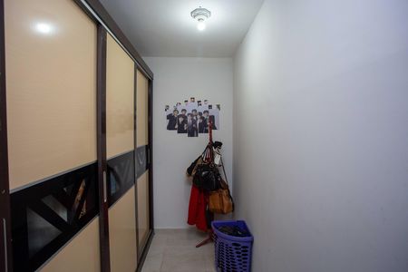 Casa à venda com 130m², 4 quartos e 2 vagasCloset da suíte