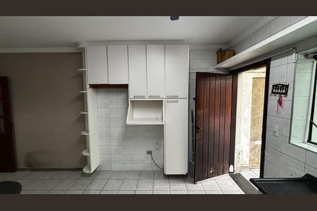 Casa à venda com 158m², 2 quartos e 2 vagas Casa à venda com 158m², 2 quartos e 2 vagasCozinha