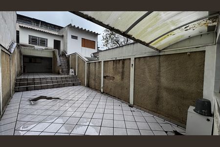 Casa à venda com 158m², 2 quartos e 2 vagas Casa à venda com 158m², 2 quartos e 2 vagasQuintal