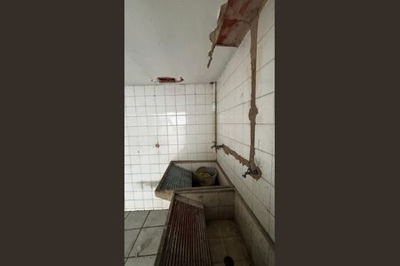 Casa à venda com 158m², 2 quartos e 2 vagas Casa à venda com 158m², 2 quartos e 2 vagasQuintal - Area de Serviço