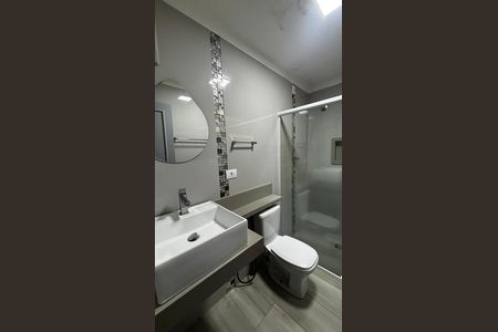 Casa à venda com 158m², 2 quartos e 2 vagas Casa à venda com 158m², 2 quartos e 2 vagasBanheiro