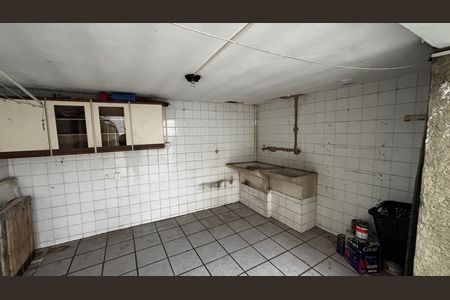 Casa à venda com 158m², 2 quartos e 2 vagas Casa à venda com 158m², 2 quartos e 2 vagasQuintal - Area de Serviço