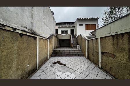 Casa à venda com 158m², 2 quartos e 2 vagas Casa à venda com 158m², 2 quartos e 2 vagasQuintal