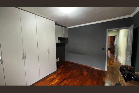Casa à venda com 158m², 2 quartos e 2 vagas Casa à venda com 158m², 2 quartos e 2 vagasQuarto 2