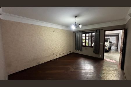 Casa à venda com 158m², 2 quartos e 2 vagas Casa à venda com 158m², 2 quartos e 2 vagasSala