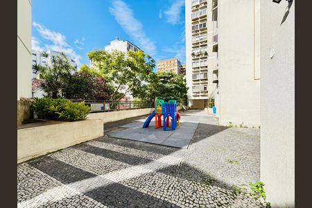Apartamento para alugar com 68m², 2 quartos e 1 vaga