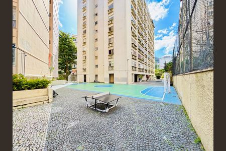 Apartamento para alugar com 68m², 2 quartos e 1 vaga