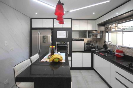 Cozinha de casa à venda com 3 quartos, 119m² em Jardim Tango, São Paulo