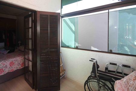 Varanda quarto 02 de casa à venda com 3 quartos, 119m² em Jardim Tango, São Paulo