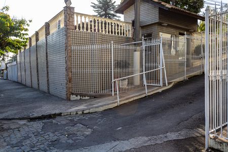 Apartamento à venda com 55m², 2 quartos e 3 vagasFachada do condomínio