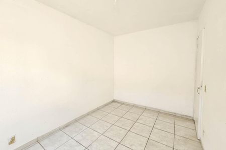 Apartamento à venda com 55m², 2 quartos e 3 vagasQuarto 2