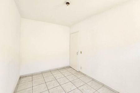 Apartamento à venda com 55m², 2 quartos e 3 vagasQuarto 2