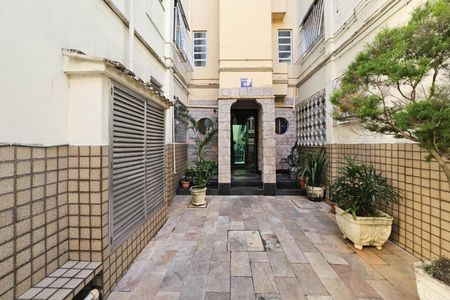 Apartamento à venda com 55m², 2 quartos e 3 vagasFachada do bloco