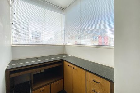 Varanda da Suite de apartamento para alugar com 2 quartos, 70m² em Lourdes, Belo Horizonte