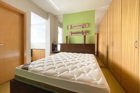 Suite de apartamento para alugar com 2 quartos, 70m² em Lourdes, Belo Horizonte