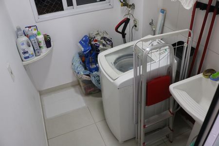 Apartamento à venda com 68m², 3 quartos e 1 vagaÁrea de Serviço