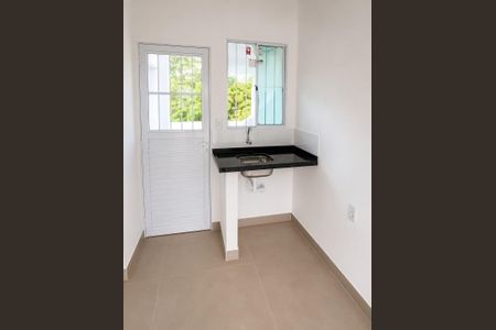 Sala / Cozinha  de apartamento para alugar com 2 quartos, 49m² em Partenon, Porto Alegre
