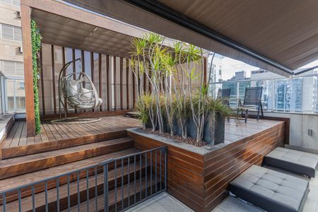 Apartamento à venda com 384m², 5 quartos e 4 vagas Apartamento à venda com 384m², 5 quartos e 4 vagasCobertura