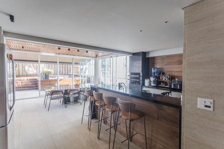 Apartamento à venda com 384m², 5 quartos e 4 vagas Apartamento à venda com 384m², 5 quartos e 4 vagasEspaço Gourmet na Cobertura