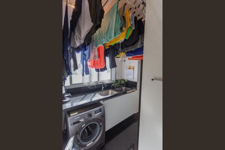 Apartamento à venda com 384m², 5 quartos e 4 vagas Apartamento à venda com 384m², 5 quartos e 4 vagasÁrea de Serviço