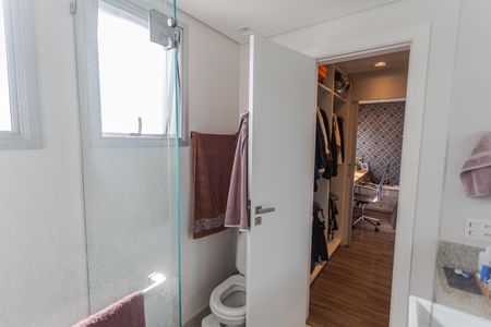Apartamento à venda com 384m², 5 quartos e 4 vagas Apartamento à venda com 384m², 5 quartos e 4 vagasBanheiro da Suíte 4