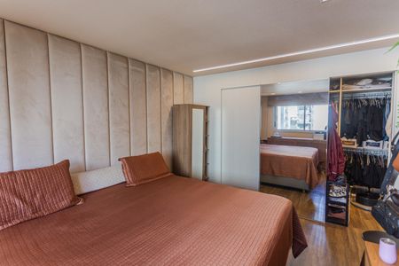 Apartamento à venda com 384m², 5 quartos e 4 vagas Apartamento à venda com 384m², 5 quartos e 4 vagasSuíte 1