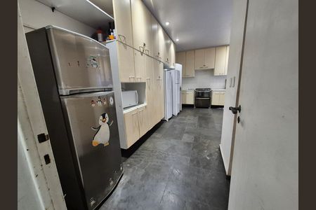 Casa para alugar com 4 quartos, 500m² em Cidade Jardim, São Paulo