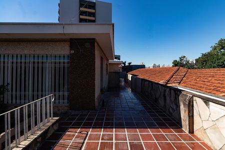 Casa para alugar com 110m², 3 quartos e sem vagaVaranda