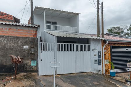 Casa para alugar com 85m², 2 quartos e 1 vagaFachada 