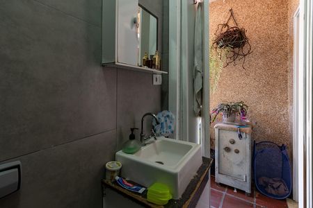 Casa para alugar com 319m², 4 quartos e 2 vagasEdícula - Banheiro