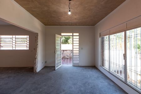 Casa para alugar com 319m², 4 quartos e 2 vagasSala