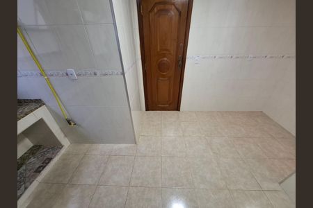Apartamento para alugar com 92m², 2 quartos e 1 vagaCozinha 