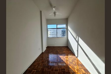 Apartamento para alugar com 92m², 2 quartos e 1 vagaSala