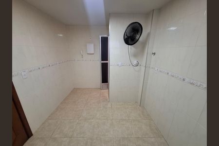 Apartamento para alugar com 92m², 2 quartos e 1 vagaCozinha 