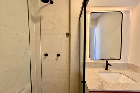 Apartamento à venda com 86m², 3 quartos e 1 vaga Apartamento à venda com 86m², 3 quartos e 1 vagaBanheiro de serviço