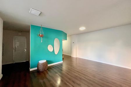 Apartamento à venda com 86m², 3 quartos e 1 vaga Apartamento à venda com 86m², 3 quartos e 1 vagaPortaria