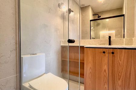Apartamento à venda com 86m², 3 quartos e 1 vaga Apartamento à venda com 86m², 3 quartos e 1 vagaBanheiro social