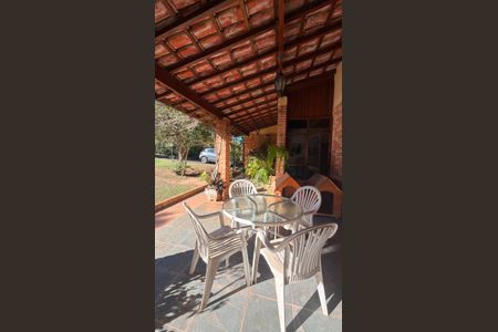 Casa à venda com 2500m², 4 quartos e 8 vagasÁrea externa
