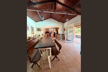 Casa à venda com 2500m², 4 quartos e 8 vagasÁrea externa