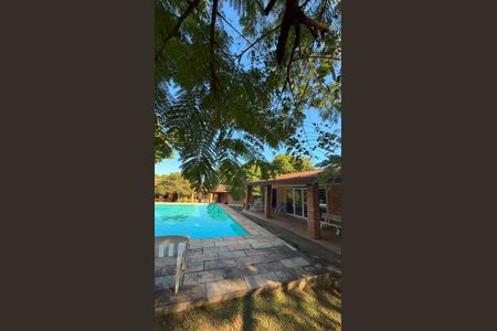 Casa à venda com 2500m², 4 quartos e 8 vagasÁrea externa