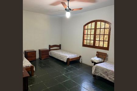 Casa à venda com 2500m², 4 quartos e 8 vagasQuarto