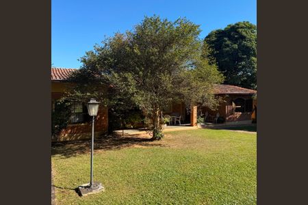 Casa à venda com 2500m², 4 quartos e 8 vagasÁrea externa