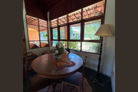Casa à venda com 2500m², 4 quartos e 8 vagasSala