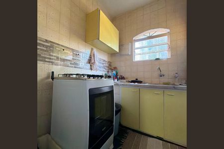 Casa à venda com 2500m², 4 quartos e 8 vagasCozinha