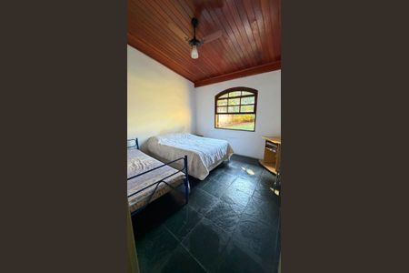 Casa à venda com 2500m², 4 quartos e 8 vagasQuarto